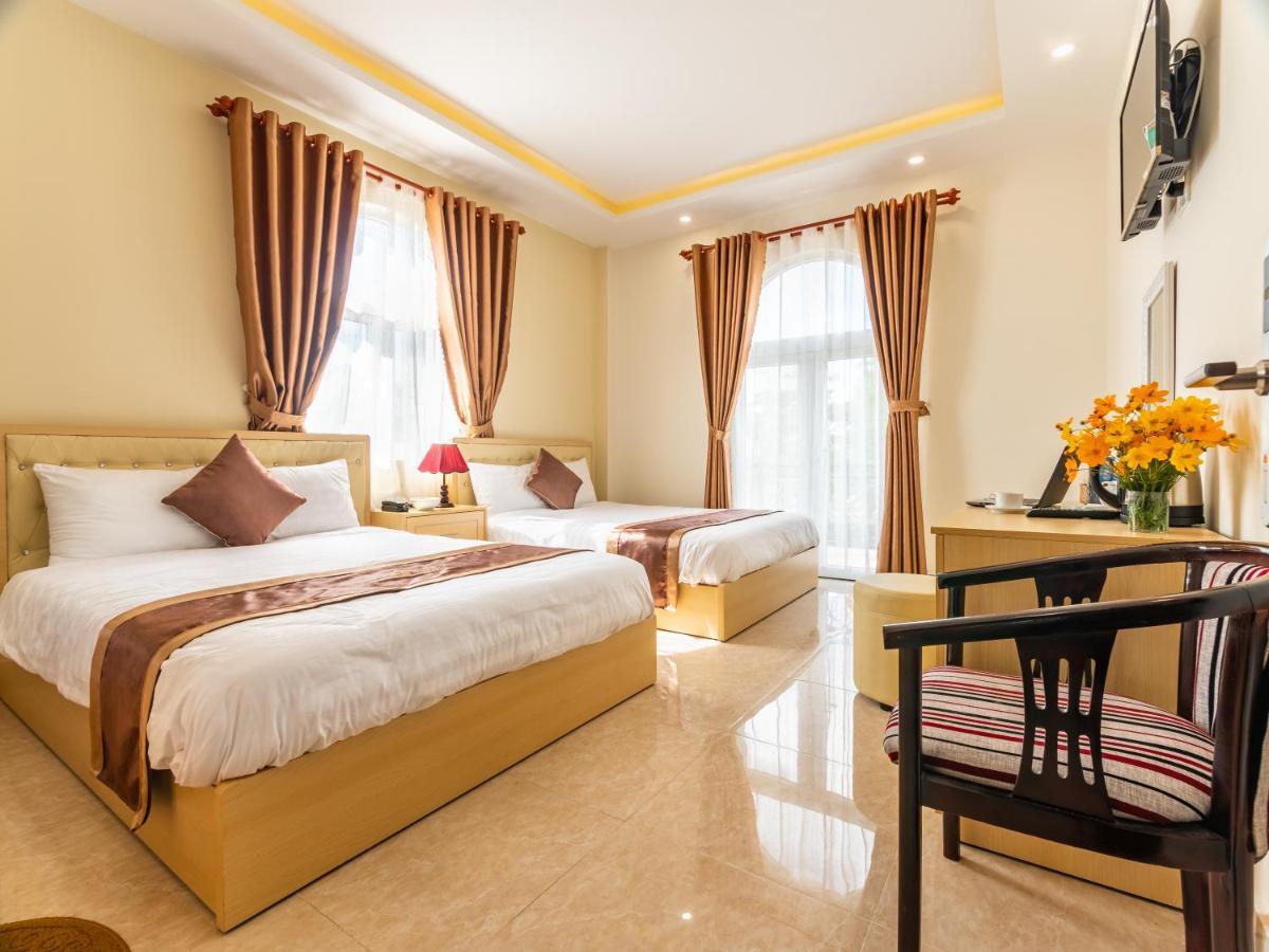 Aurora Hotel Dalat Exterior photo