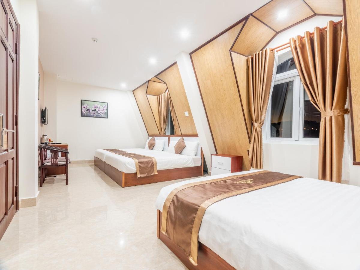 Aurora Hotel Dalat Exterior photo